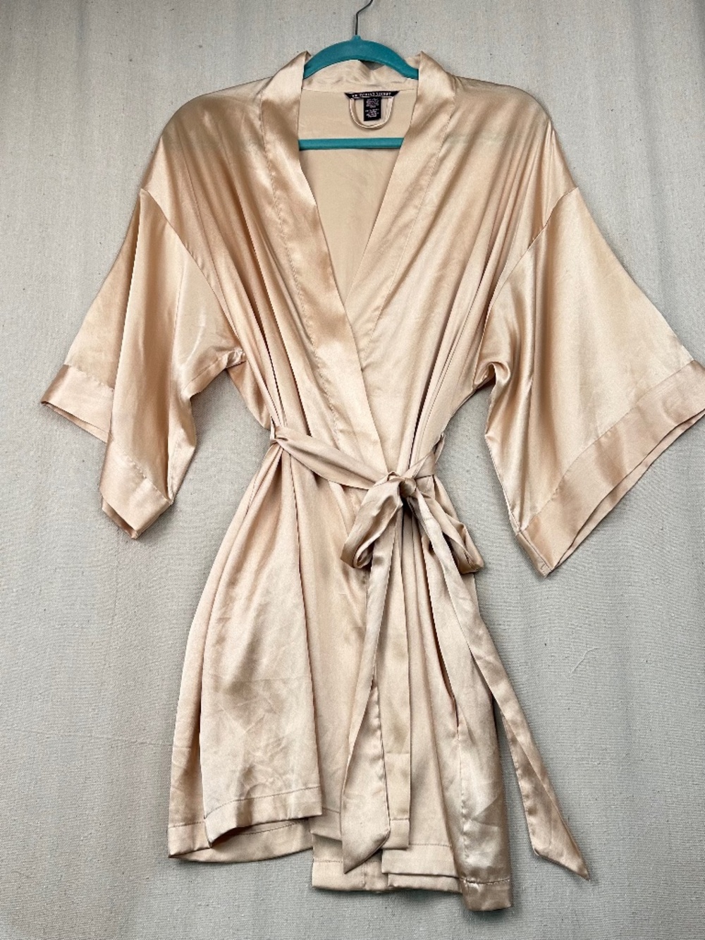 Victoria's Secret Very Sexy Short Satin Kimono Robe Champagne Size XS/S